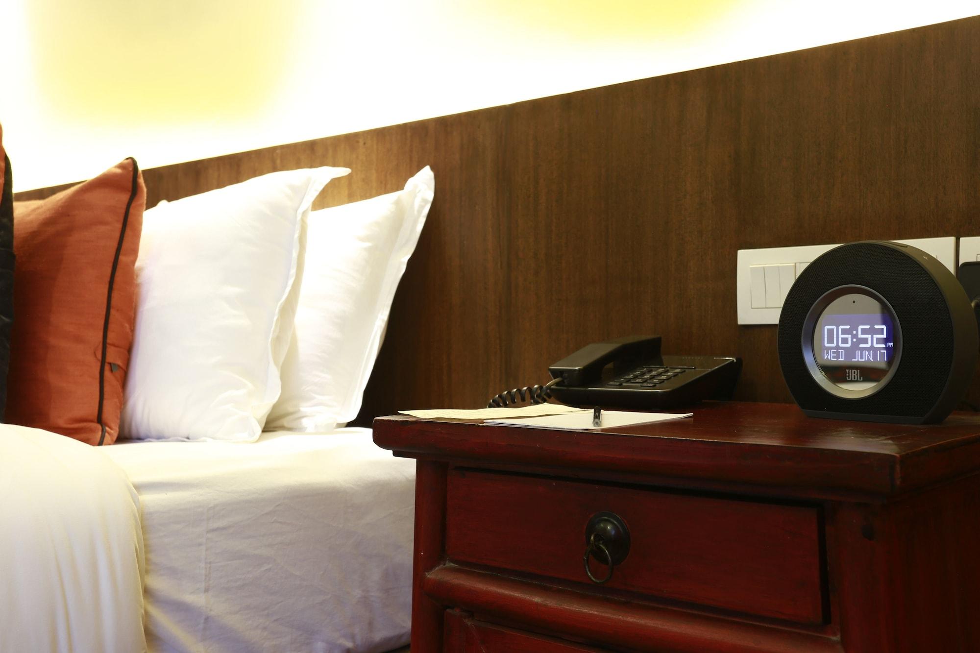 Hotel Shambala Катманду Экстерьер фото