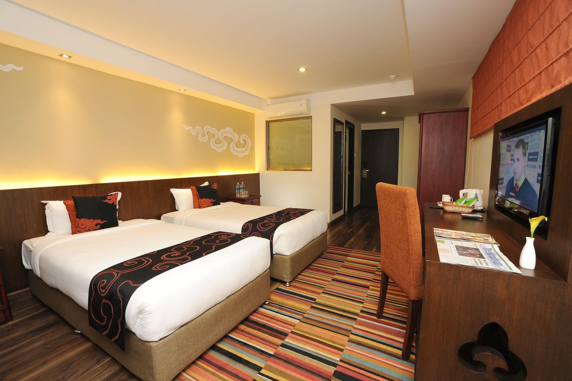 Hotel Shambala Катманду Экстерьер фото