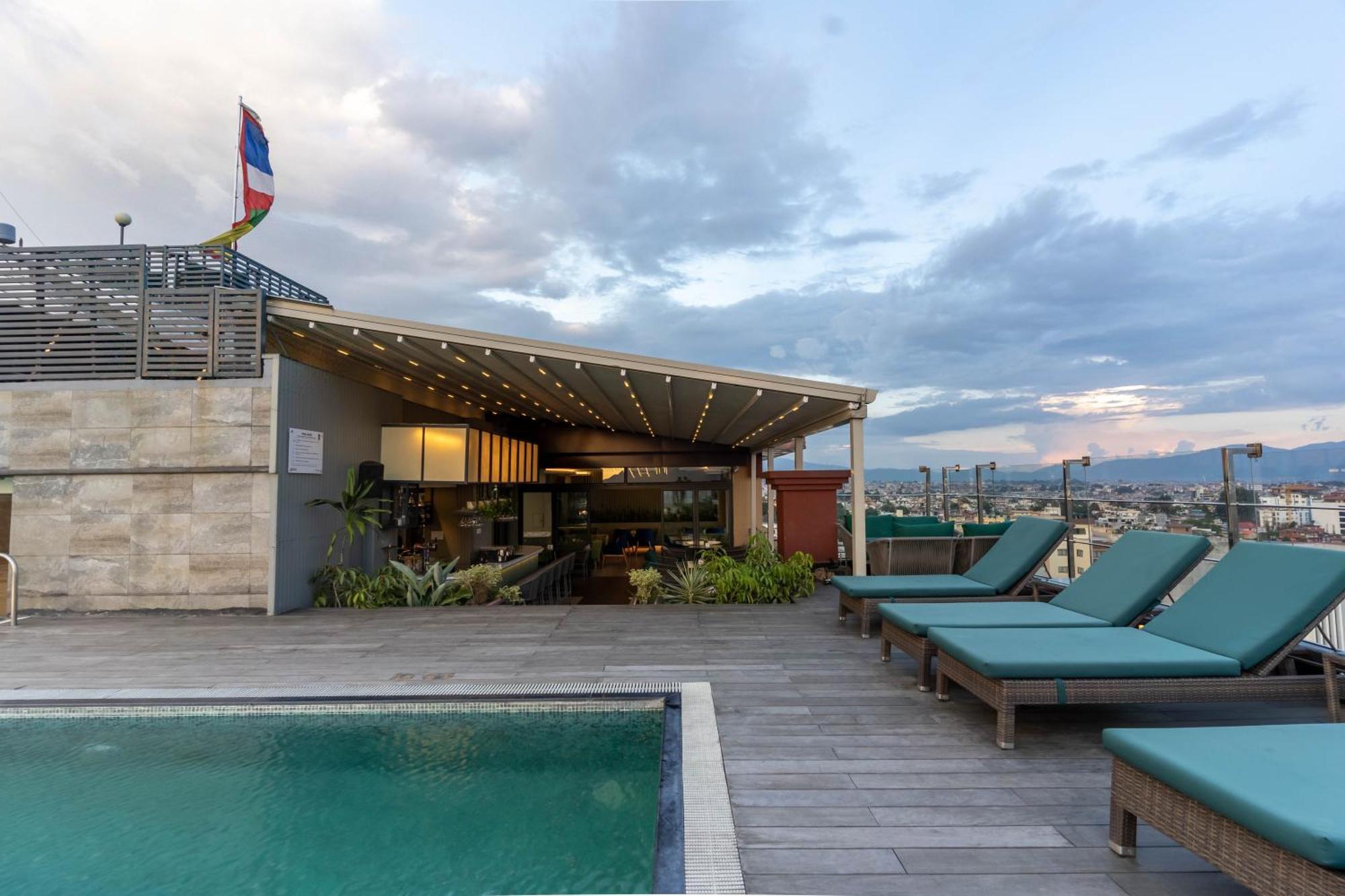 Hotel Shambala Катманду Экстерьер фото