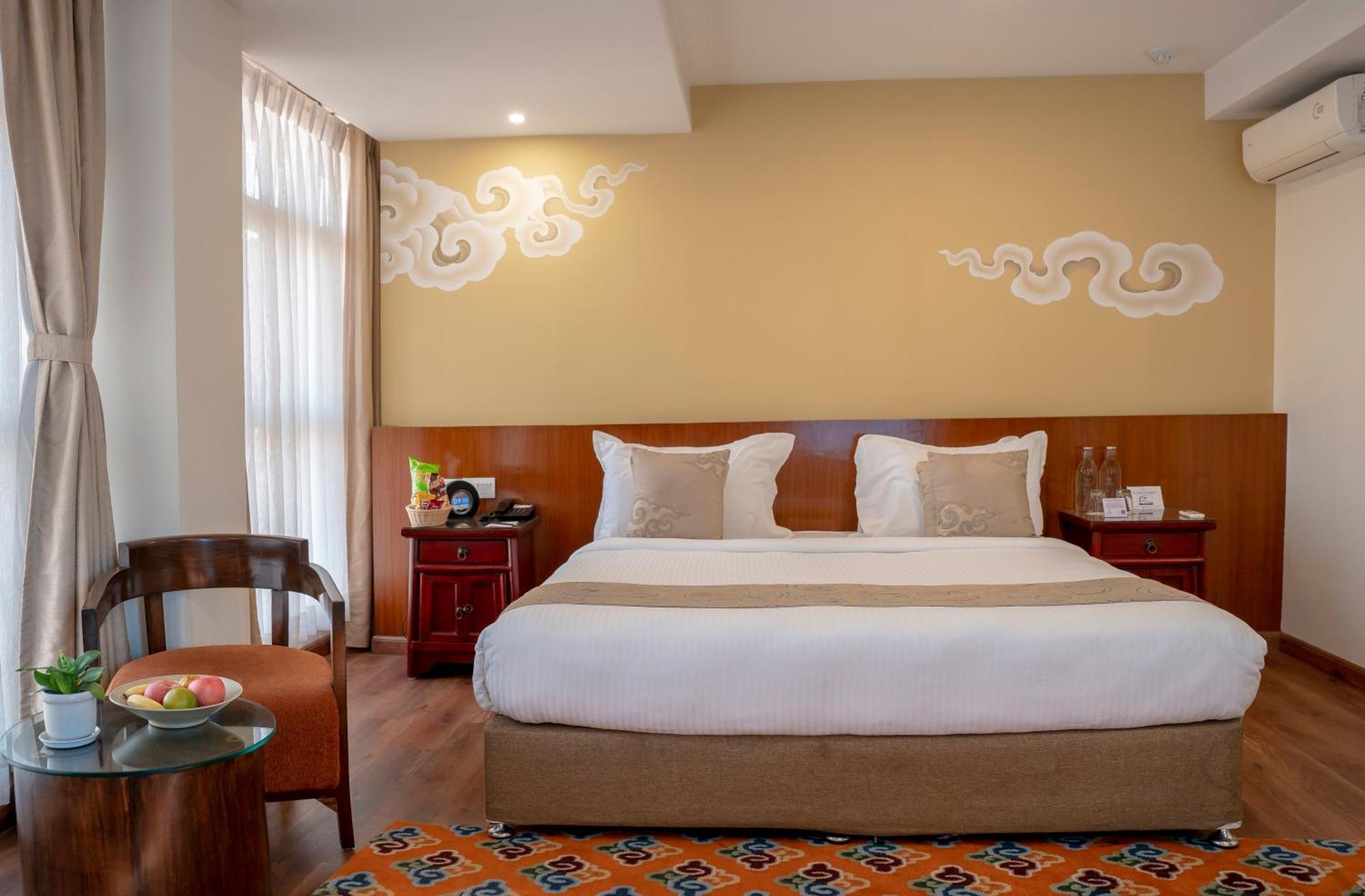 Hotel Shambala Катманду Экстерьер фото